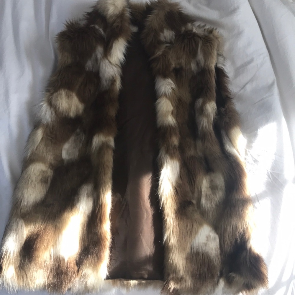 reversible faux fur vest (xs/s)